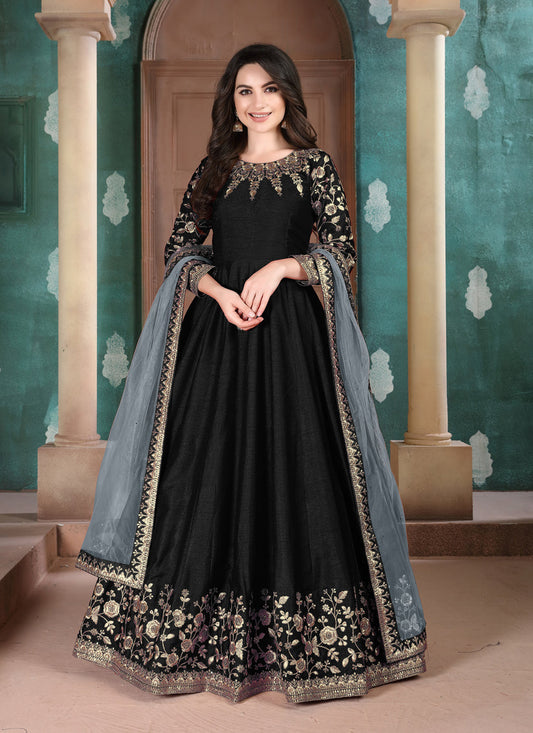 Trendsetting Black Silk Slub Embroidered Anarkali Suit