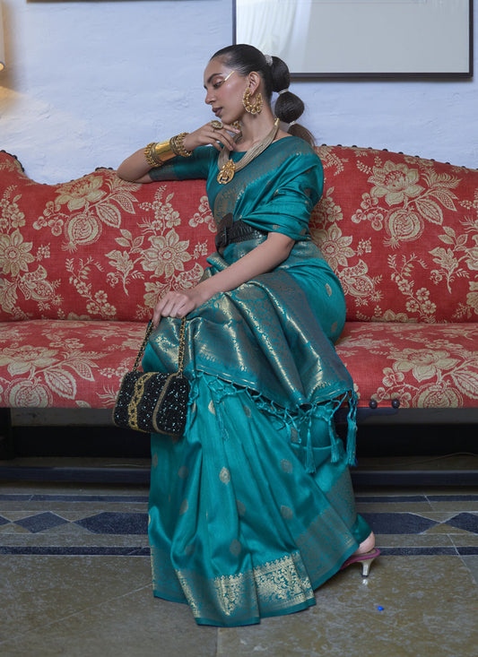 Peacock Blue Handloom Silk Weaving Saree