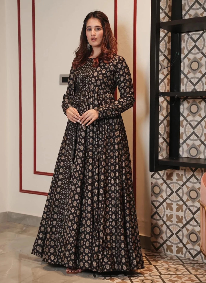 Black Faux Georgette Gown with Muslin Shrug