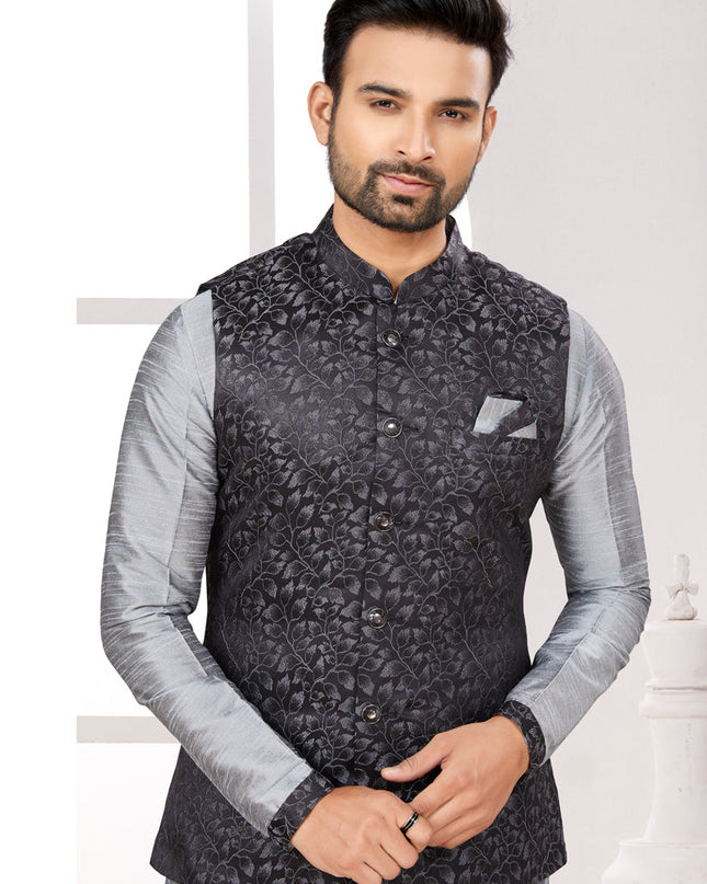 Grey Kurta Pyjama Set with Black Jacket