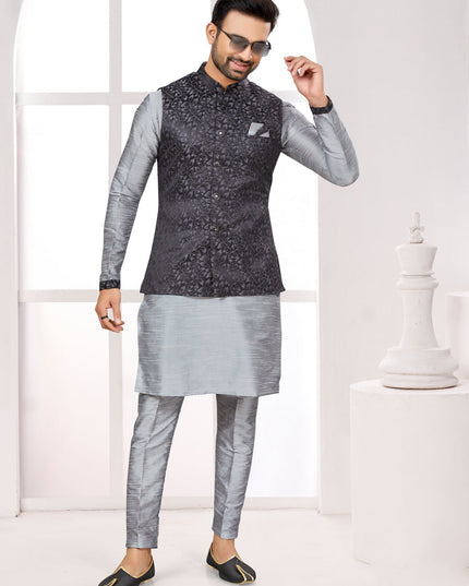 Grey Kurta Pyjama Set with Black Jacket