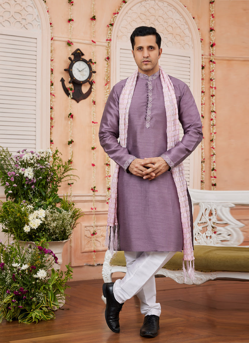Mauve Art Banarasi Silk Mens Kurta Pajama Set With Stole