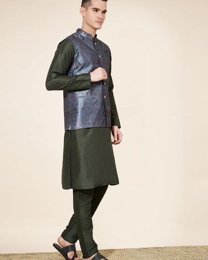 Mehendi Green Silk Mens Kurta Pajama Set with Jacquard Jacket
