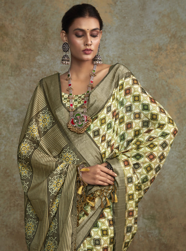 Pastel Green Handloom Silk Printed Saree