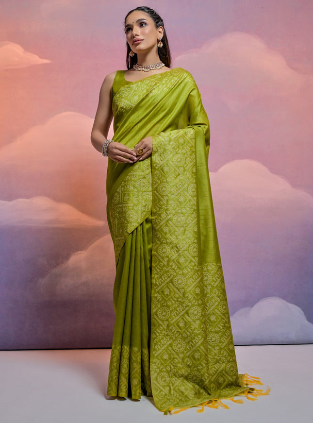 Mahendi Green Handloom Raw Silk Woven Saree