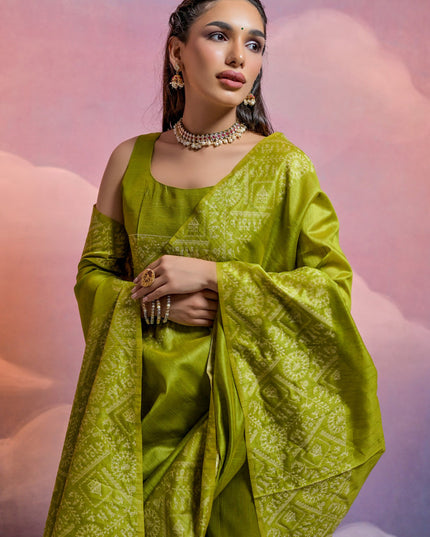 Mahendi Green Handloom Raw Silk Woven Saree