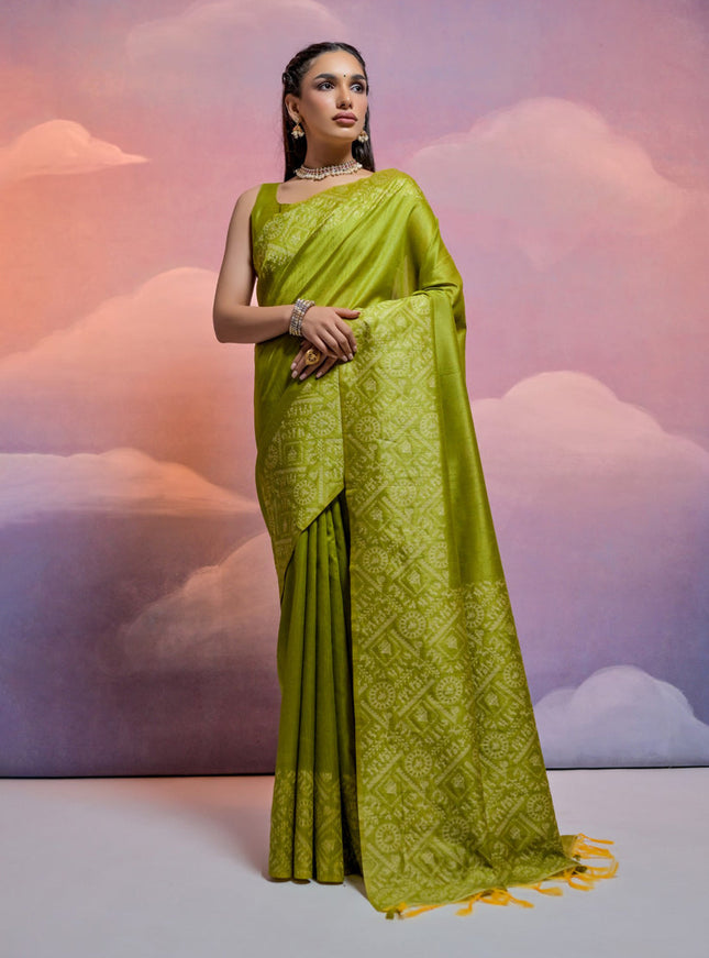 Mahendi Green Handloom Raw Silk Woven Saree